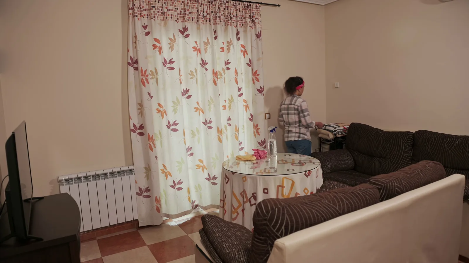 How To Compare Curtain Lining Options For A Street Facing Room